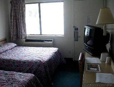 Nights Stay Hotel Τούλσα Δωμάτιο φωτογραφία
